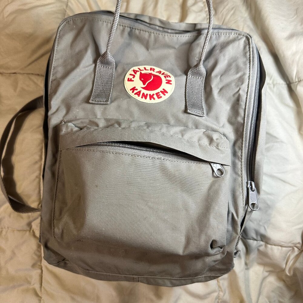 FJALLRAVEN KANKEN SMALL BACK PACK USED